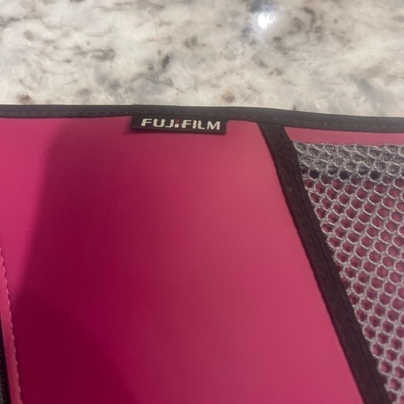 FujiFilm Crossbody Purse woman’s - Picture 4 of 11